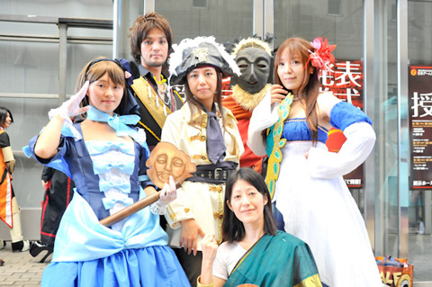 天安门广场史上最大花篮“祝福祖国”正式亮相:pg模拟器(图2) pg 电子免费试玩模拟器